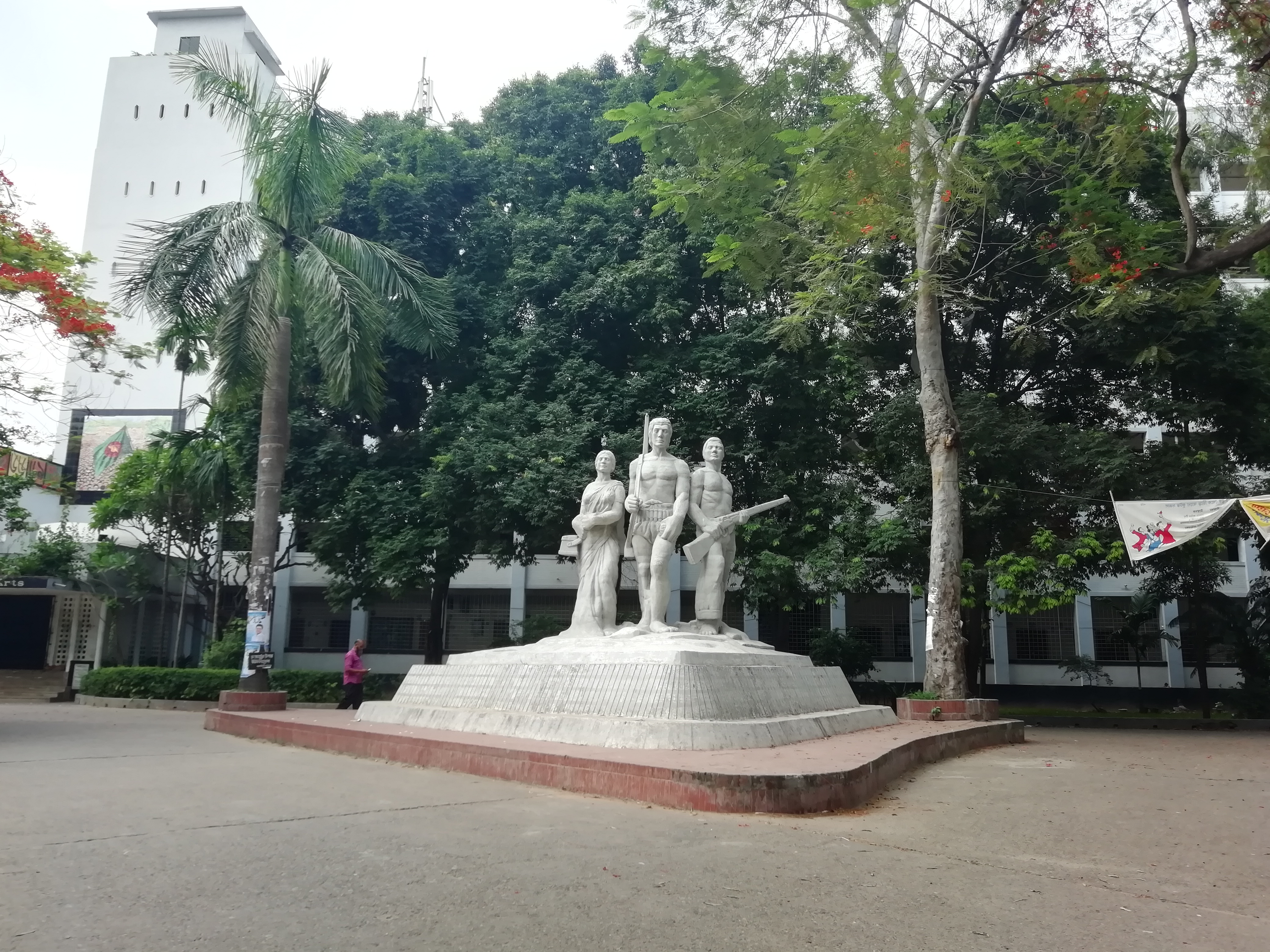 অপরাজেয় বাংলার মডেলরা !